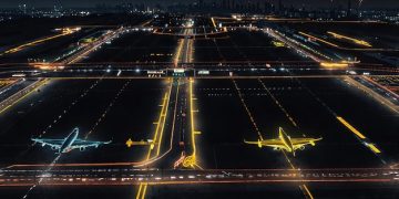 New Tech Cuts Flight Delays by 15%: A Nationwide Solution - Cover Image