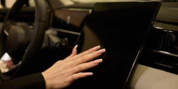 Gesture Control in Cars: Gimmick or Genuine Safety Feature? - Cover Image