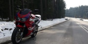 2024 Honda CBR650R Review: Sportbike for Everyday Thrills - Cover Image